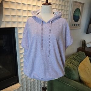 LIVI Active Short Sleeve Hoodie Sweatshirt in Lilac / Lavender, Size 18/20